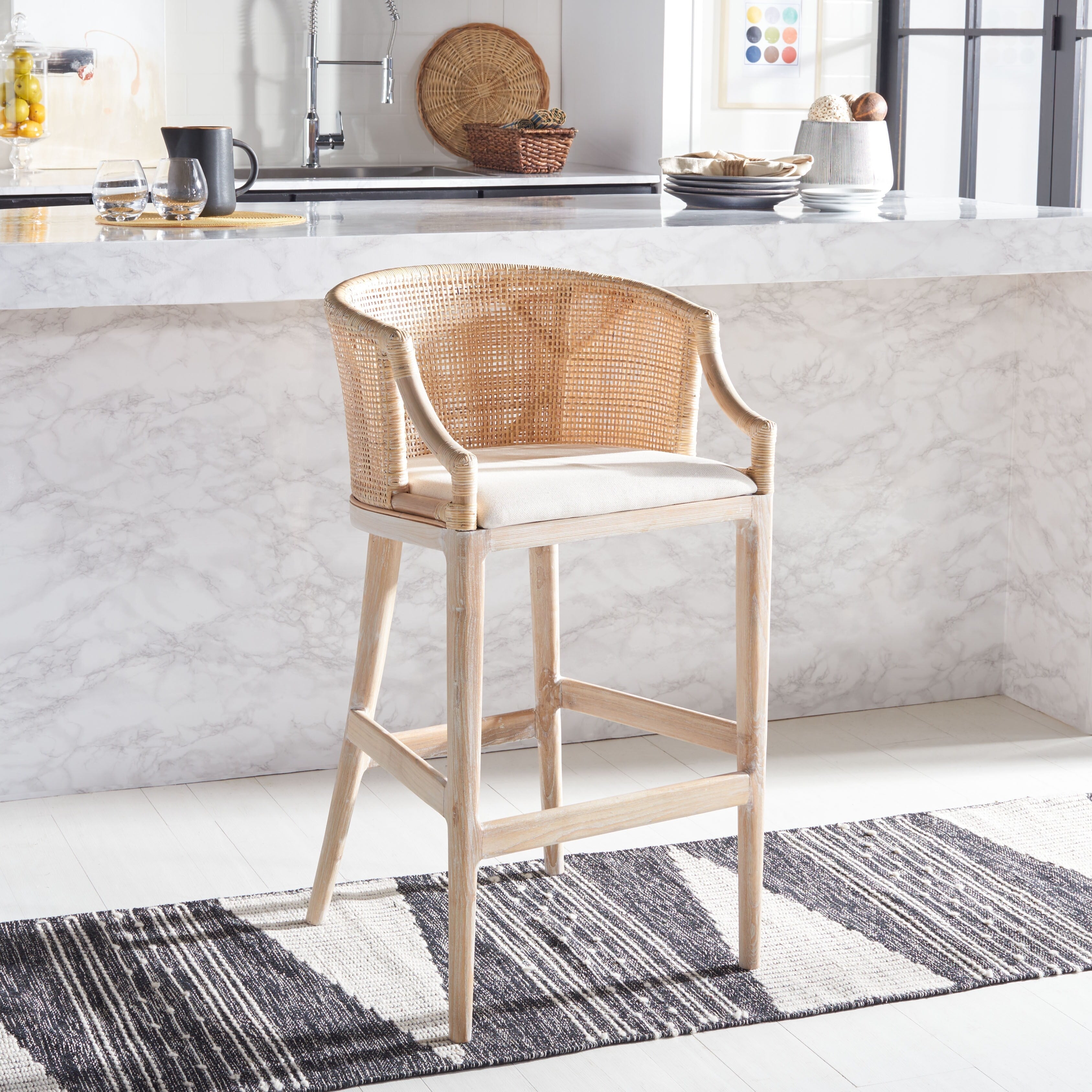 Tabouret de bar en rotin SAFAVIEH Virona de 76 cm (22,3 po l x 20,5 po l x 39 po H)