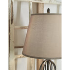 Lampe de table Signature Design by Ashley Ornawell en bronze antique (lot de 2) - 15 L x 15 P x 29 H