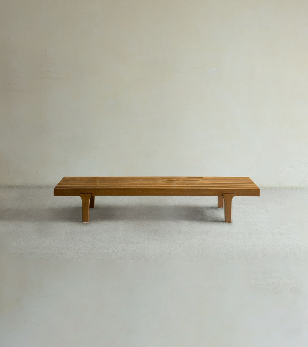 Table basse extérieure avec clôture