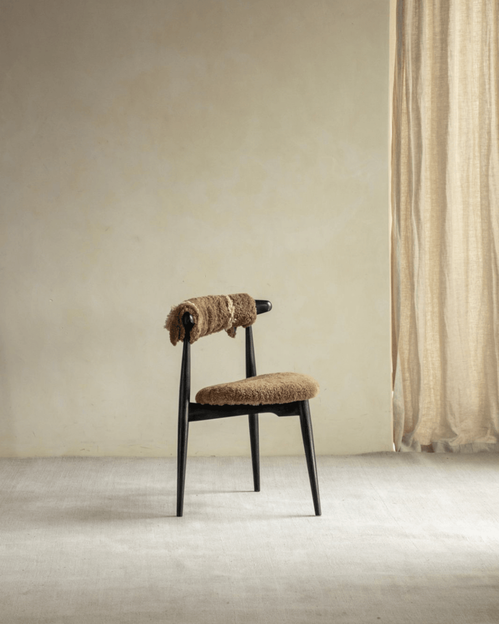 Chaise de salle à manger en forme de cœur