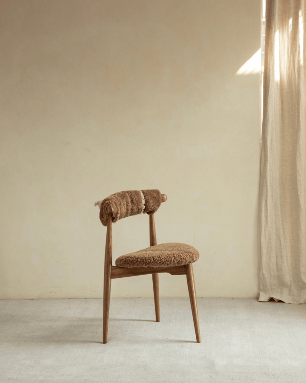 Chaise de salle à manger en forme de cœur